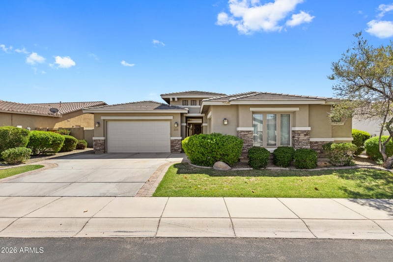6692 Lyon Dr, Gilbert, AZ 85298
