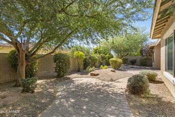 6692 Lyon Dr, Gilbert, AZ 85298