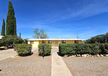 67 Martin Dr, Sierra Vista, AZ 85635