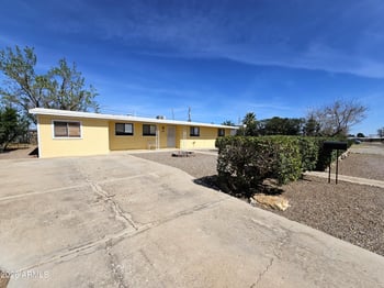 67 Martin Dr, Sierra Vista, AZ 85635