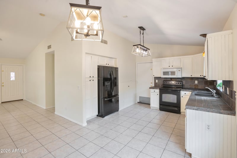 670 Kyle Dr, Gilbert, AZ 85296