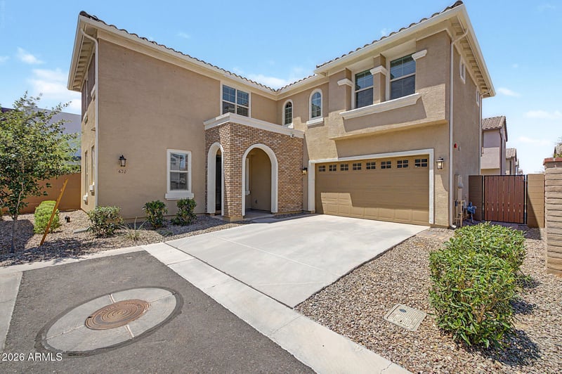 670 S Owl Dr, Gilbert, AZ 85296
