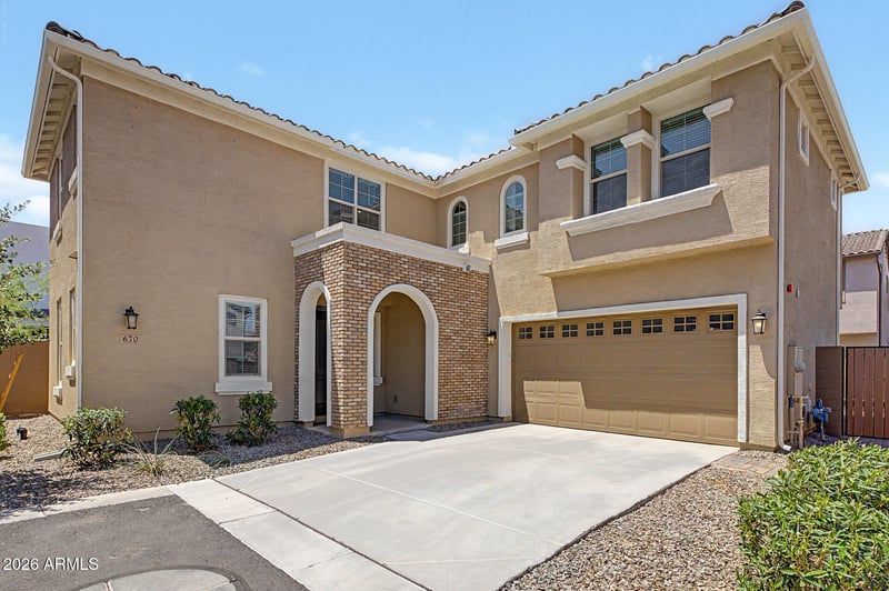 670 S Owl Dr, Gilbert, AZ 85296