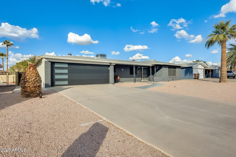 6702 Adobe St, Mesa, AZ 85205