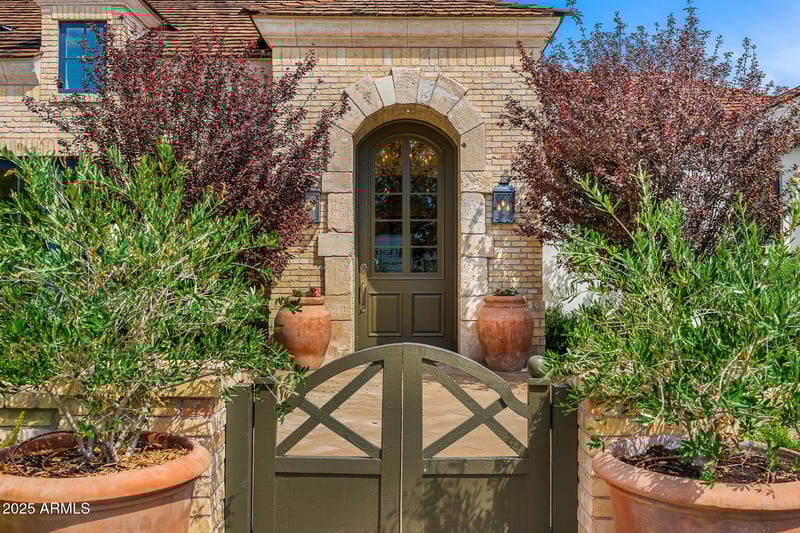 6702 Kasba Cir, Paradise Valley, AZ 85253