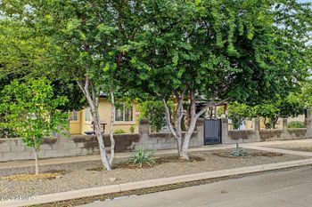 6702 N 60th Ave, Glendale, AZ 85301
