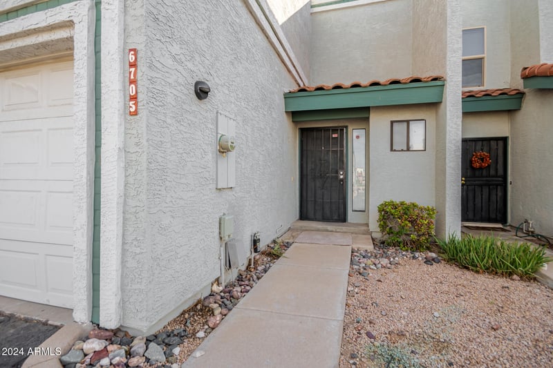6705 Orchid Ln, Peoria, AZ 85345