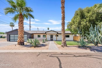 6706 12th Way, Phoenix, AZ 85014