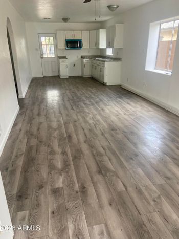 6706 N 55th Ave, Glendale, AZ 85301