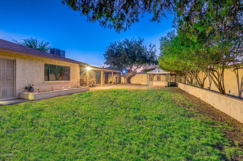 6708 E Hubbell St, Scottsdale, AZ 85257
