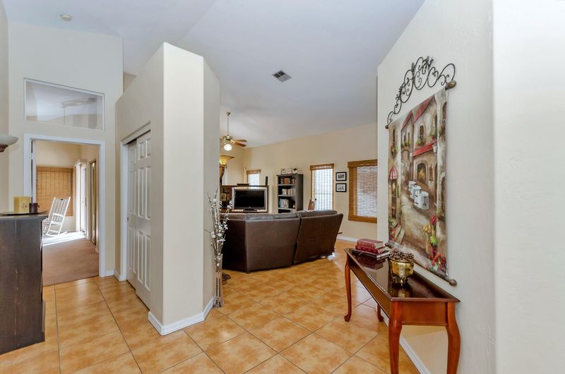 6709 E Sugarloaf St, Mesa, AZ 85215
