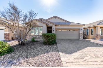 671 Blossom Rd, San Tan Valley, AZ 85143