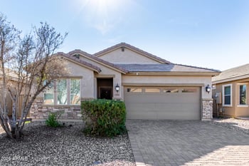 671 Blossom Rd, San Tan Valley, AZ 85143