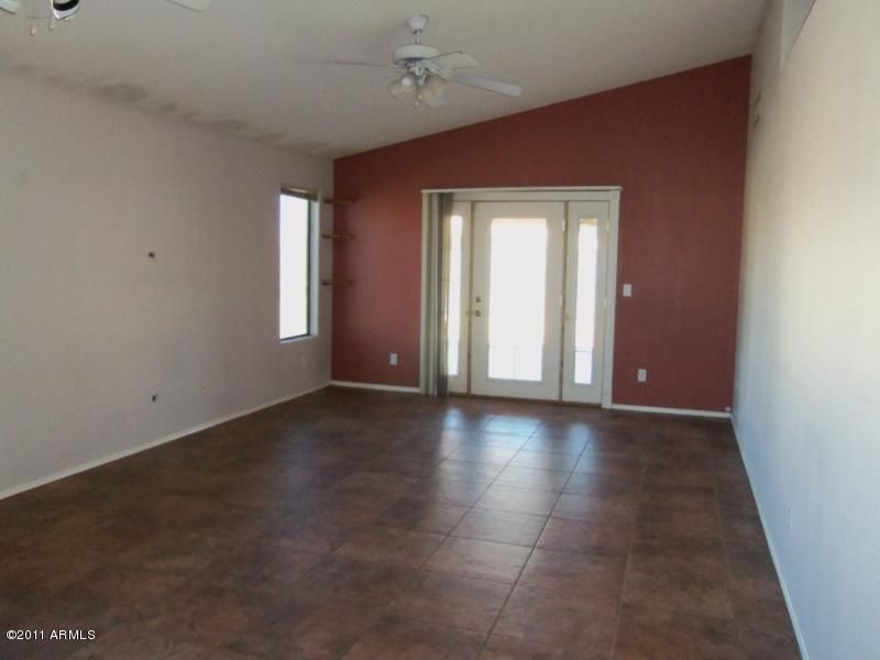 671 E Arizona Ave, Buckeye, AZ 85326