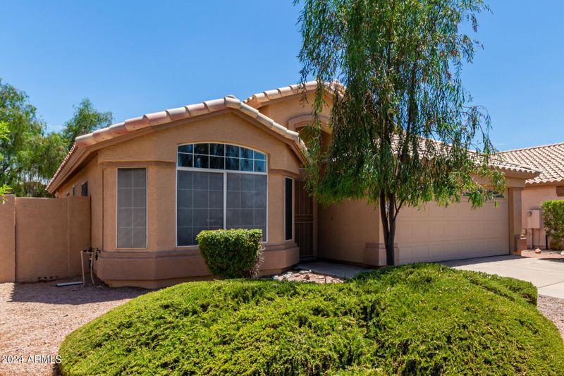 671 E Baylor Ln, Chandler, AZ 85225