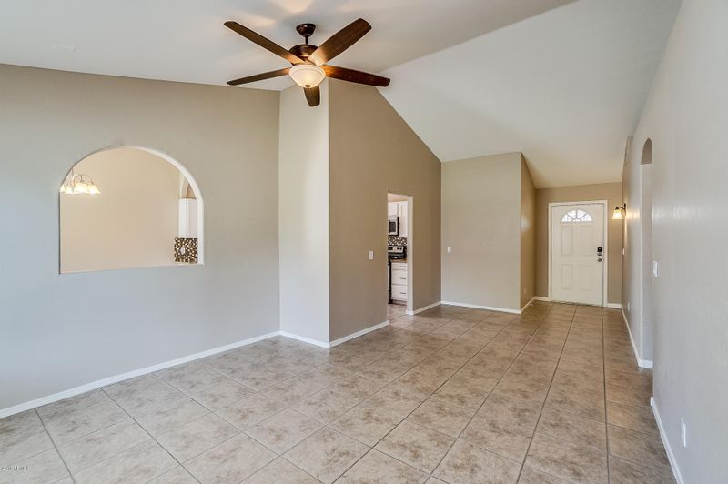 671 E Gila Ln, Chandler, AZ 85225