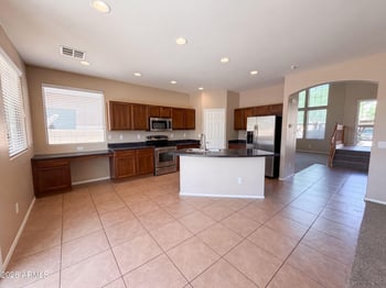 671 W Green Tree Dr, San Tan Valley, AZ 85143
