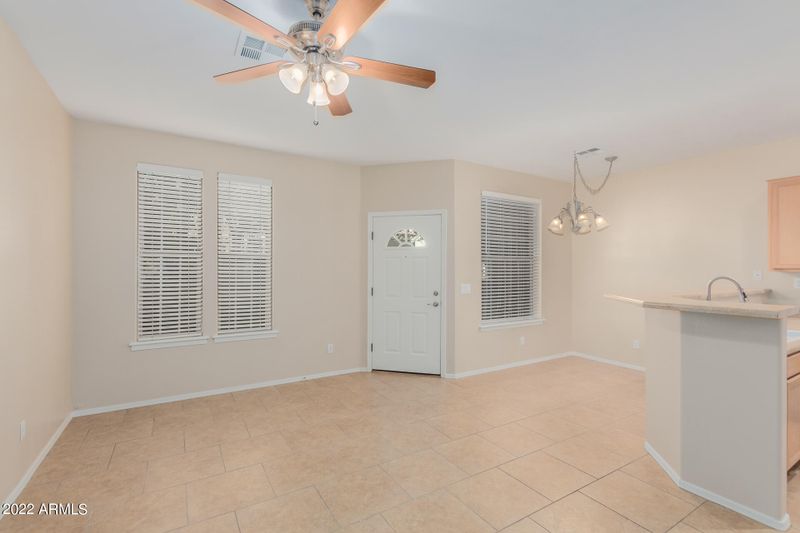 6710 E University Dr #125, Mesa, AZ 85205