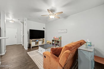 6710 E University Dr #156, Mesa, AZ 85205