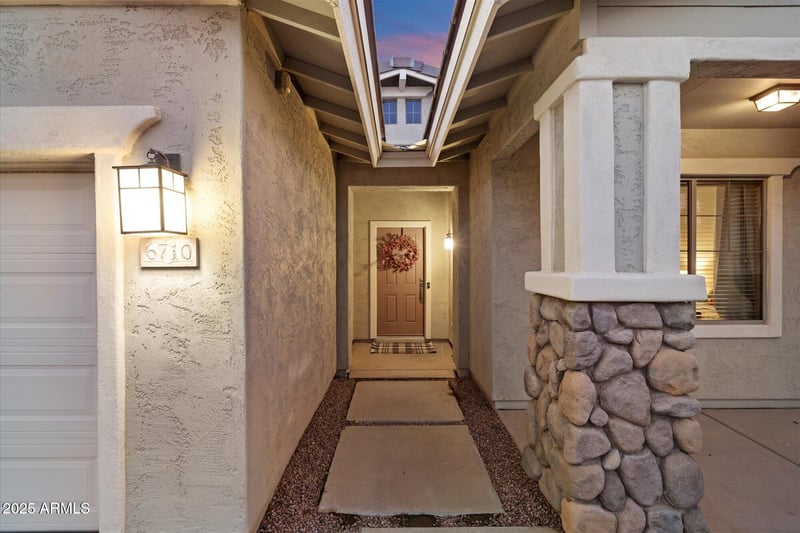 6710 Seton Ave, Gilbert, AZ 85298