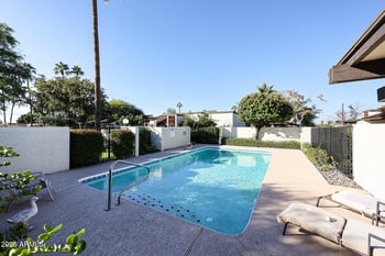 6711 16th Pl, Phoenix, AZ 85016