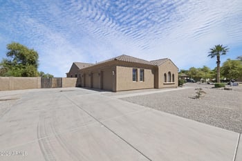 6712 Pleasant Ln, Laveen, AZ 85339