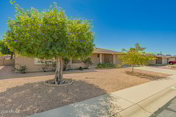 6713 Des Moines St, Mesa, AZ 85205