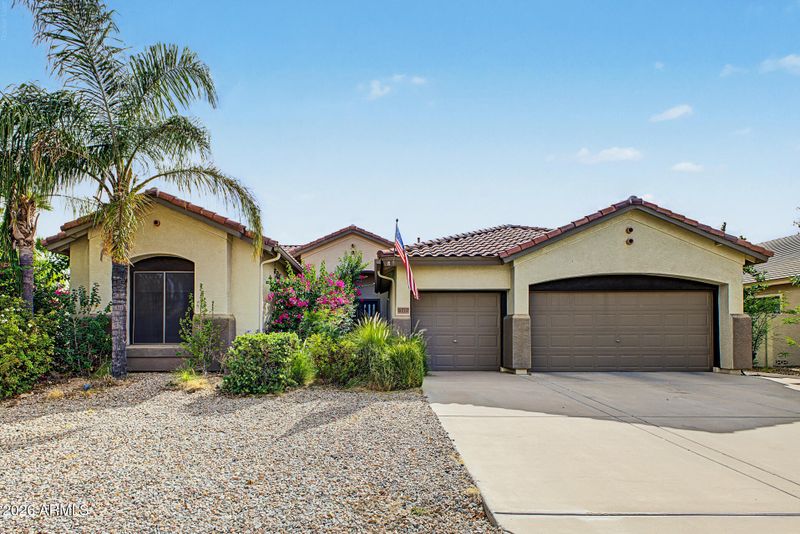 6717 S Crestview Dr, Gilbert, AZ 85298
