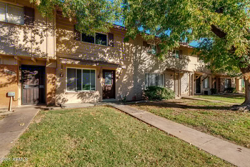 6719 44th Ave, Glendale, AZ 85301