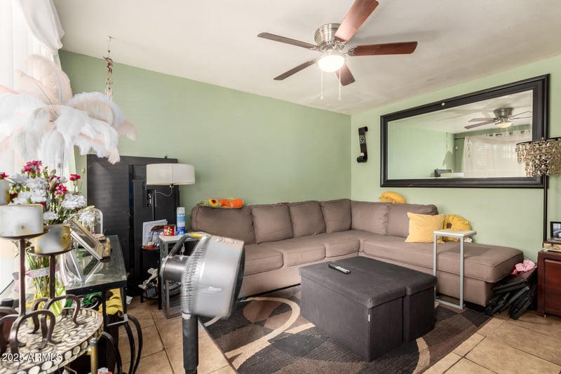 6719 44th Ave, Glendale, AZ 85301