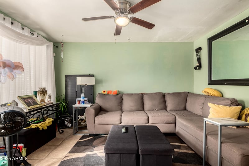 6719 44th Ave, Glendale, AZ 85301