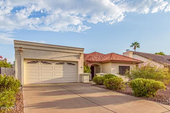 6719 Kerry Ln, Glendale, AZ 85308