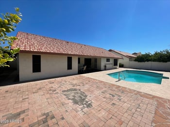 6719 Kerry Ln, Glendale, AZ 85308