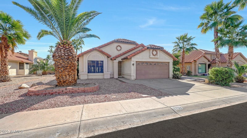 6719 Sack Dr, Glendale, AZ 85308