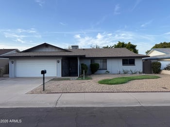 6719 W Denton Ln W, Glendale, AZ 85303