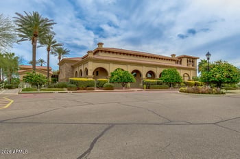 6720 Crestview Dr, Gilbert, AZ 85298