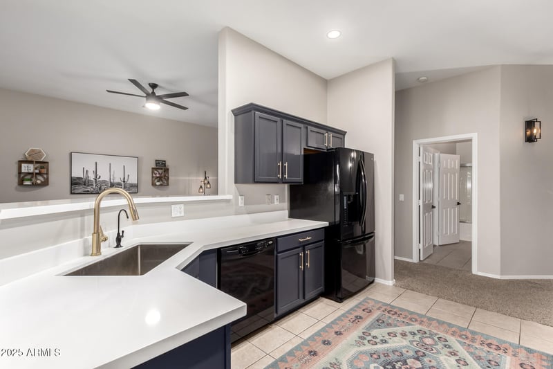 6720 Encanto St #81, Mesa, AZ 85205