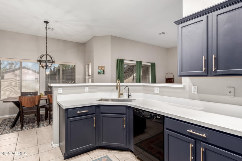 6720 Encanto St #81, Mesa, AZ 85205