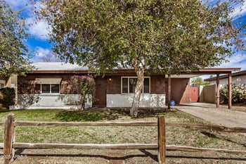 6720 Medlock Dr, Glendale, AZ 85303