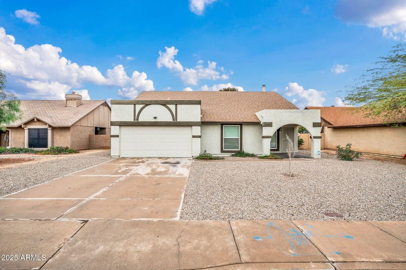 6720 71st Ave, Glendale, AZ 85303