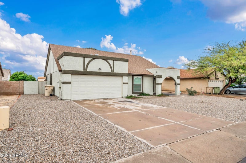 6720 71st Ave, Glendale, AZ 85303