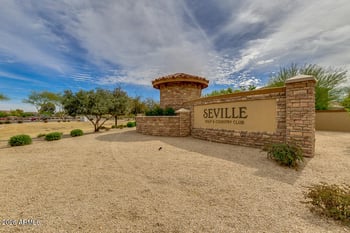 6720 Crestview Dr, Gilbert, AZ 85298
