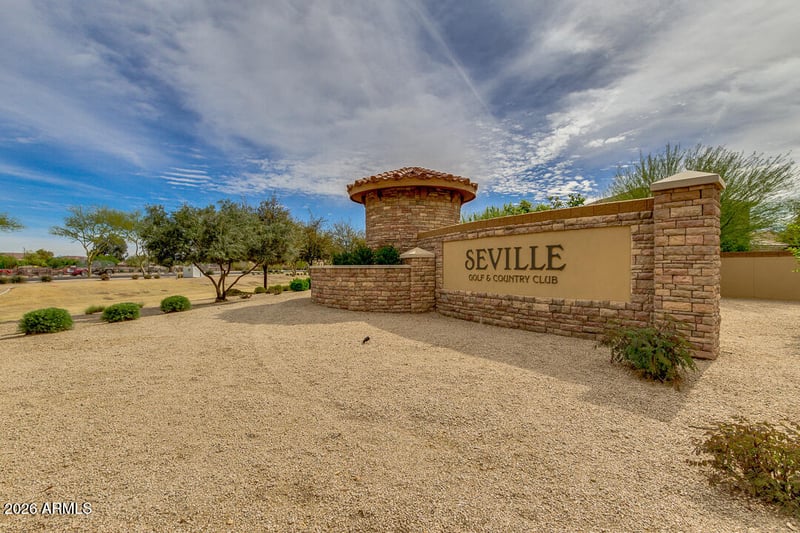 6720 Crestview Dr, Gilbert, AZ 85298