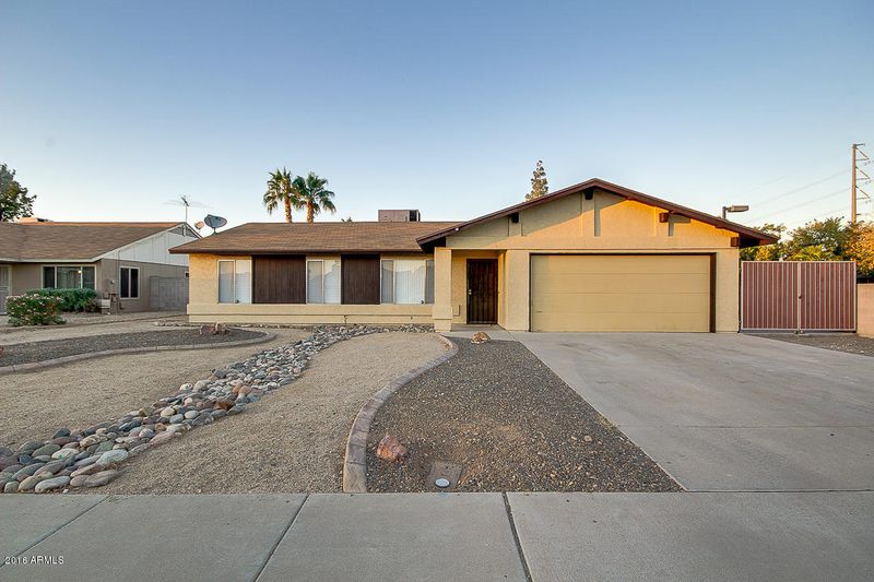 6720 W Cholla St, Peoria, AZ 85345