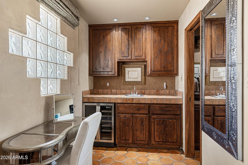 6725 E Cholla St, Scottsdale, AZ 85254