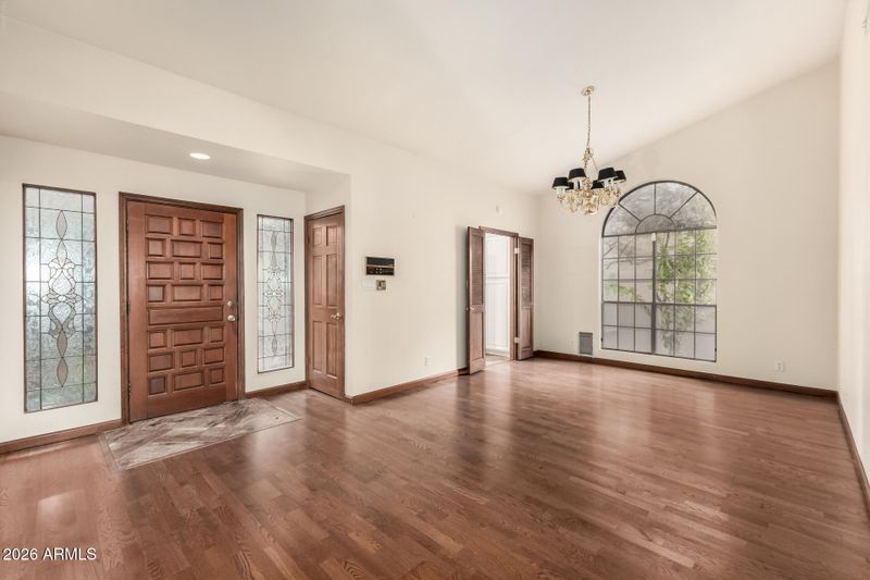 6725 S Taylor Dr, Tempe, AZ 85283