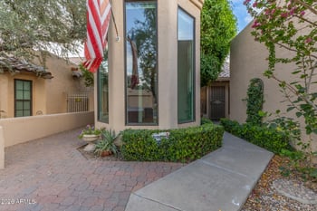 6725 Taylor Dr, Tempe, AZ 85283