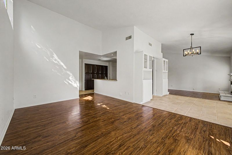 6725 W Utopia Rd, Glendale, AZ 85308