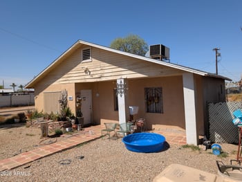 6726 56th Ave, Glendale, AZ 85301