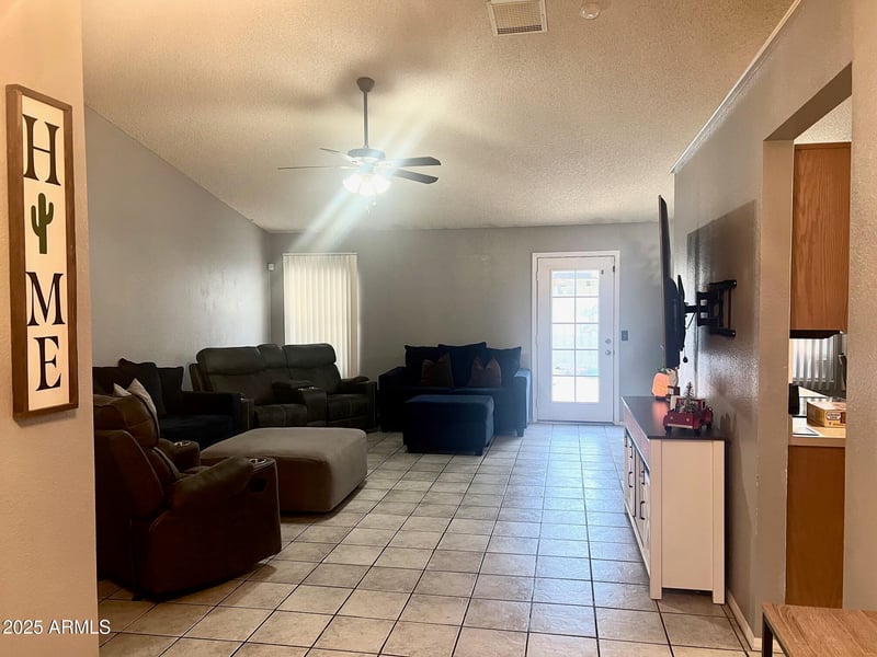 6726 79th Ave, Glendale, AZ 85303